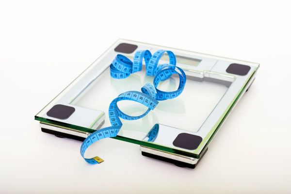 Calcul IMC sleeve : Guide complet pour le suivi post-opératoire et la perte de poids