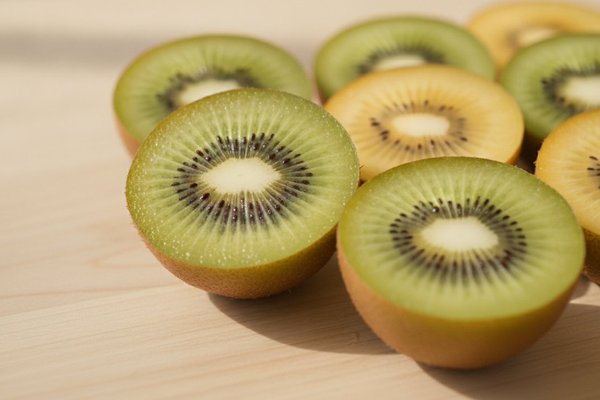 Calories du Kiwi : Vert, Jaune, Gold — Comparaison Nutritionnelle