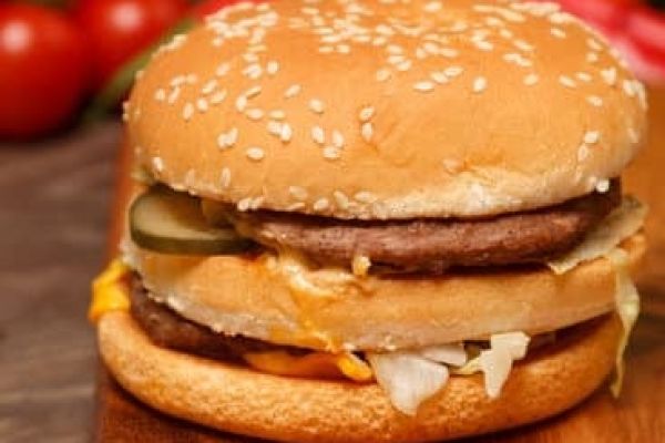 Calories Big Mac et Menu : Combien et Comment les Dépenser ?