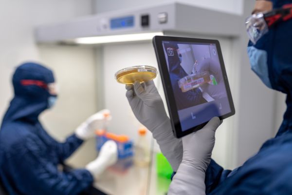 Comprendre le concept de CDMO dans l'industrie pharmaceutique