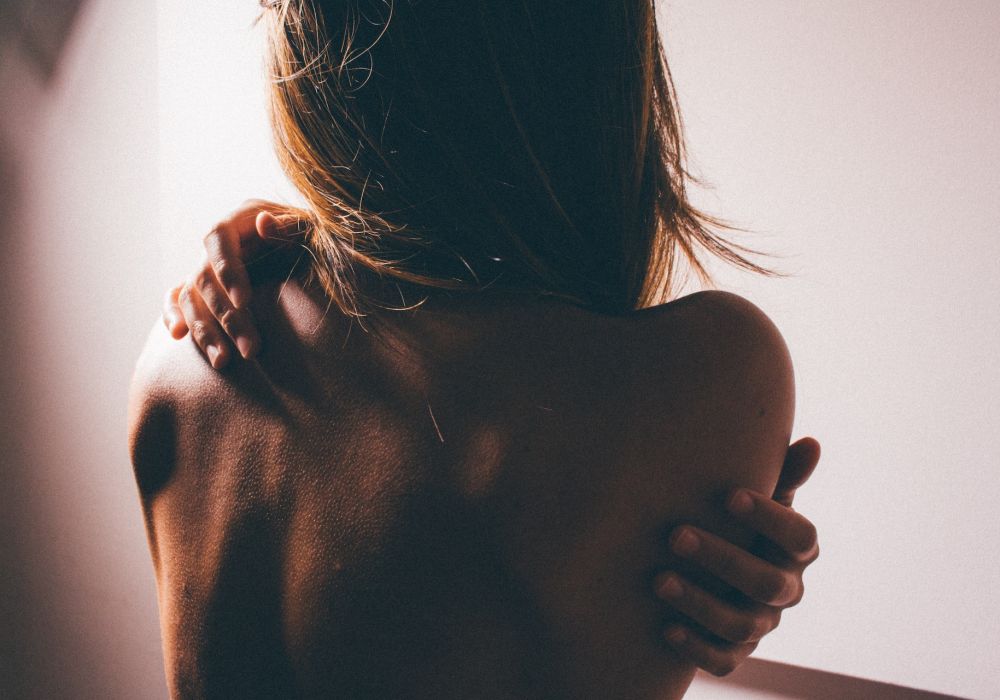 Comprendre le psoriasis : symptômes et traitements
