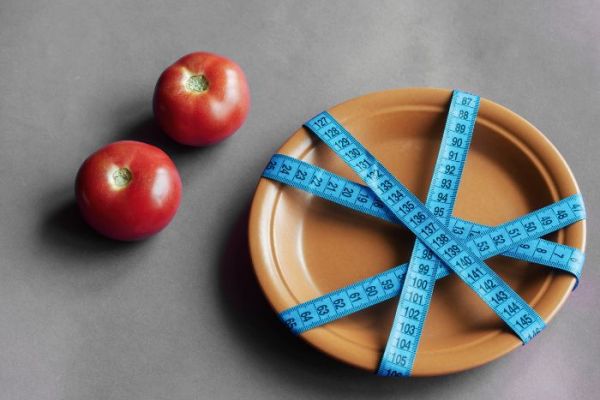 Entre satiété et nature : explorez l'univers des coupe-faim naturels