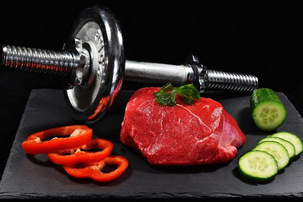 Faire du sport après manger : bonne ou mauvaise idée ? Ce que l'on pense