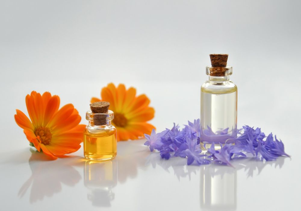 Huiles essentielles : comment les utiliser pour amliorer son sommeil ?