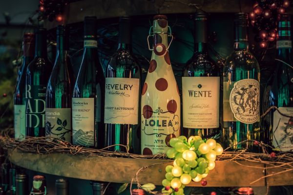 La commande groupée de vins : une solution économique pour les amateurs