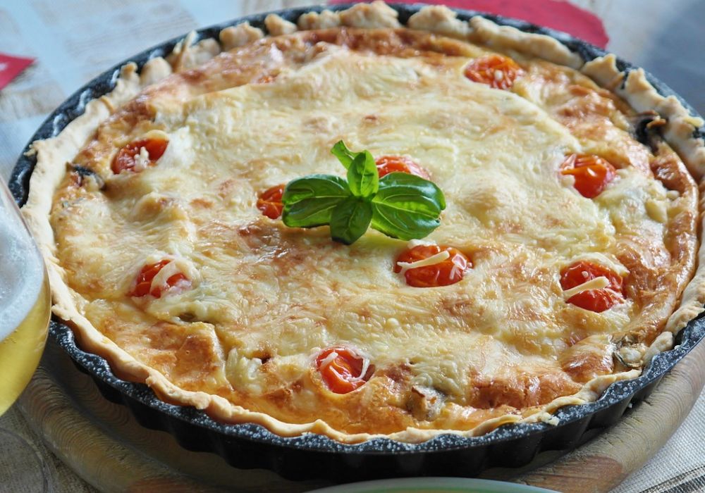 Quiche Lorraine : tout savoir sur ses calories et ses alternatives diététiques en 2025